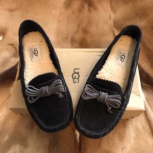 UGG Driving Loafer. Super cute and in excellent condition. Great price!